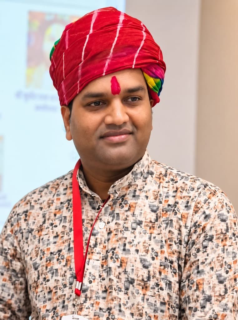 Dr. Avishek Kumar